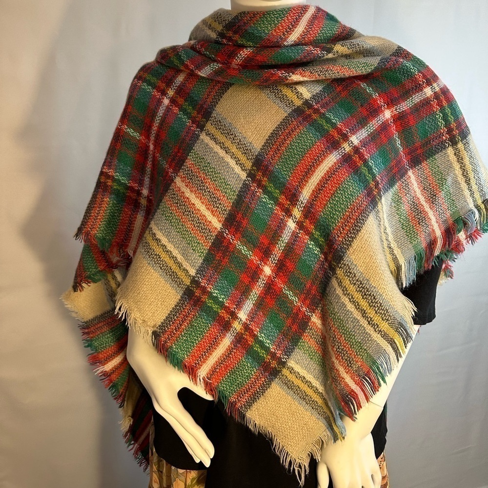 Womens Blanket Oversized Scarf Shawl Plaid Checker Tan Green Red Winter Warm